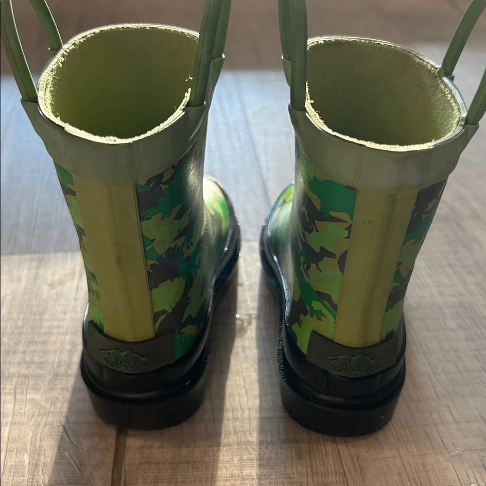 Toddler Boys Blue Mountain Dinosaur Print Rain Boots Sz 5/6